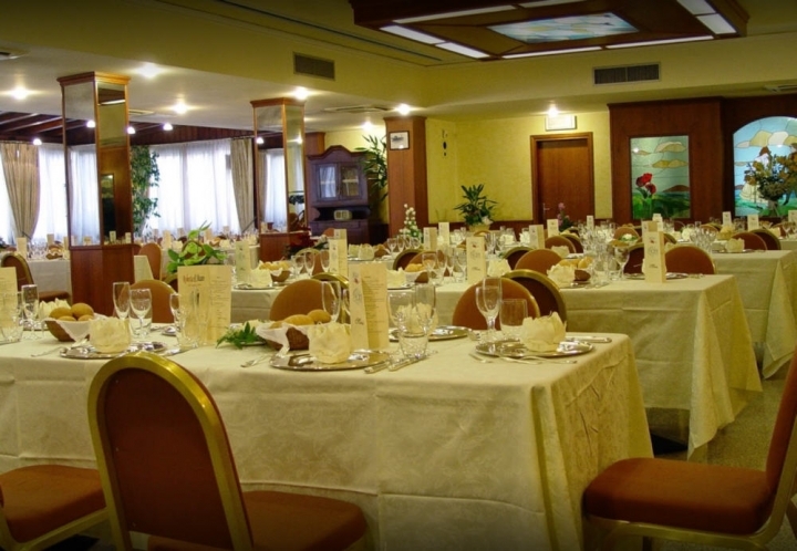 sala Capodanno Hotel Leone Doro Telgate Bergamo Foto